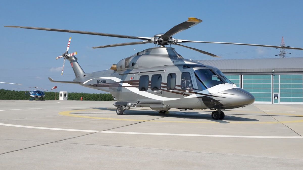 AW139 Pre-owned before hangar